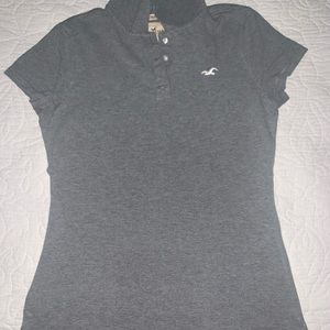 gray polo shirt